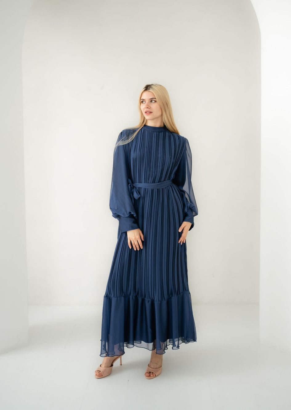 L3 pleated dress